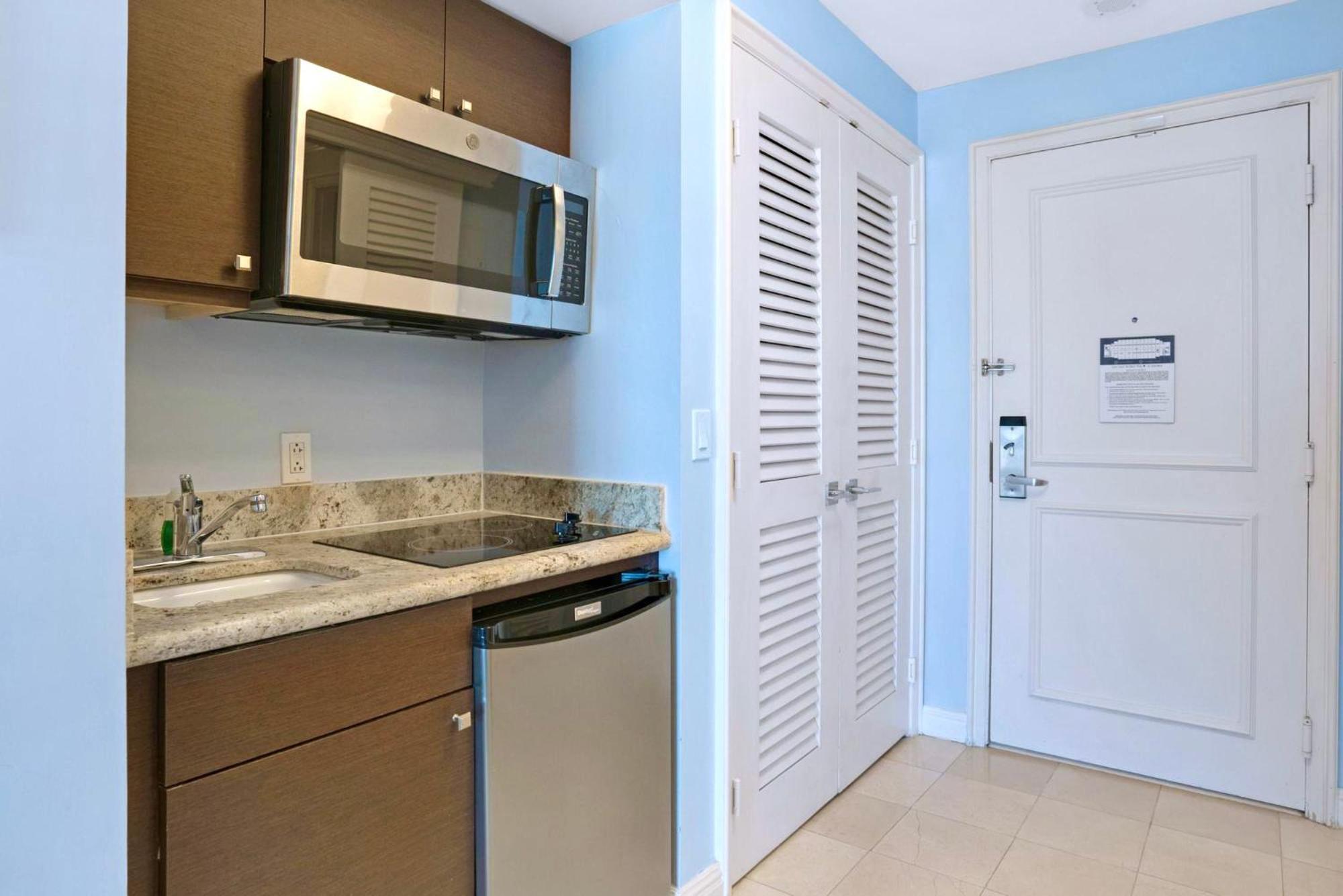 The Palms, Ocean View Studio Located At Ritz Carlton - Key Biscayne Miami Buitenkant foto